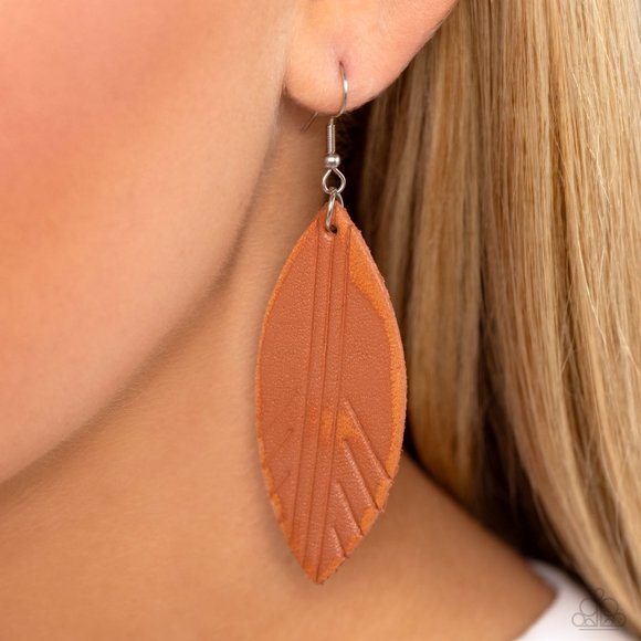 paparazzi Jewelry - Leather Lounge - Brown Earrings